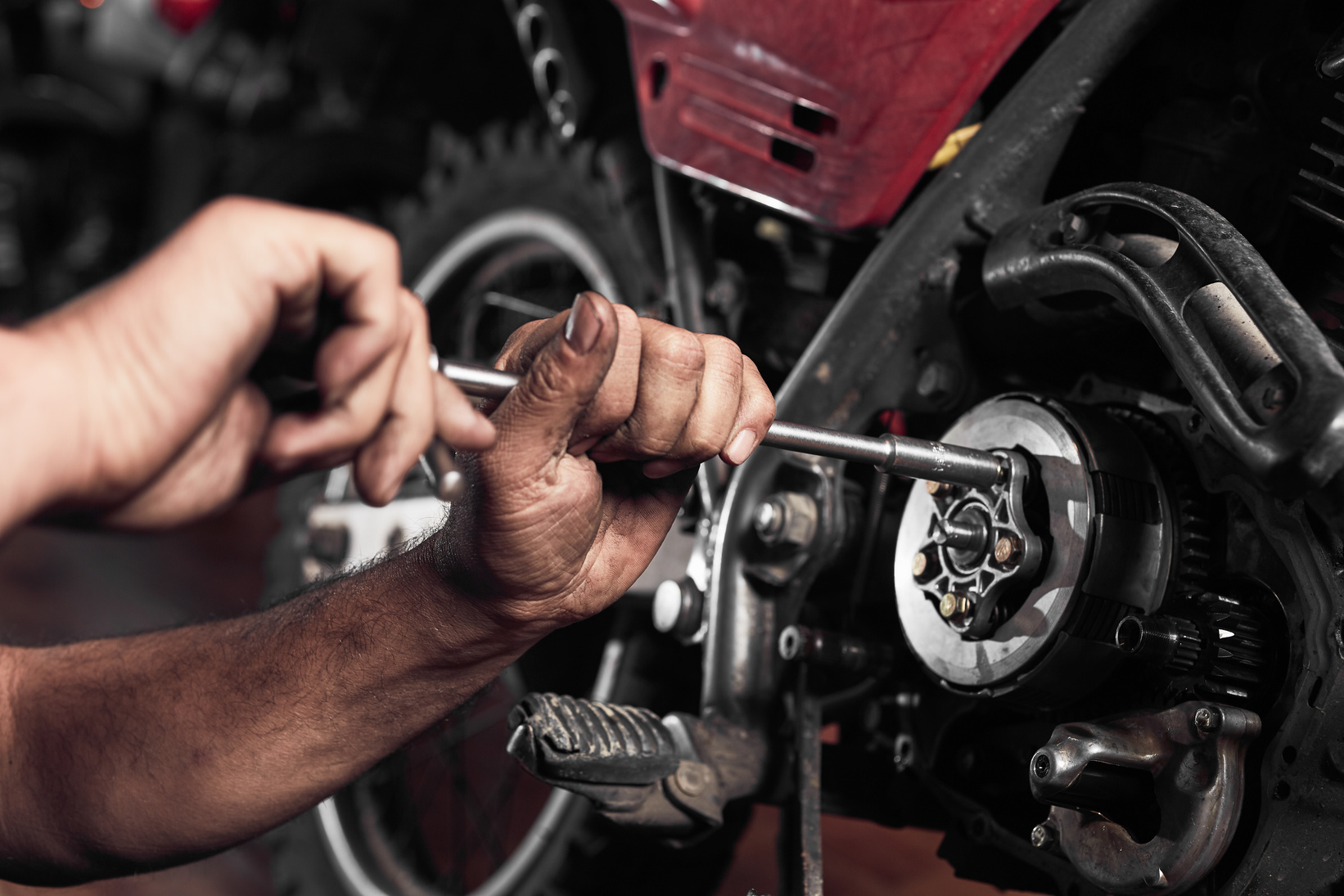 motorcycle mechanic